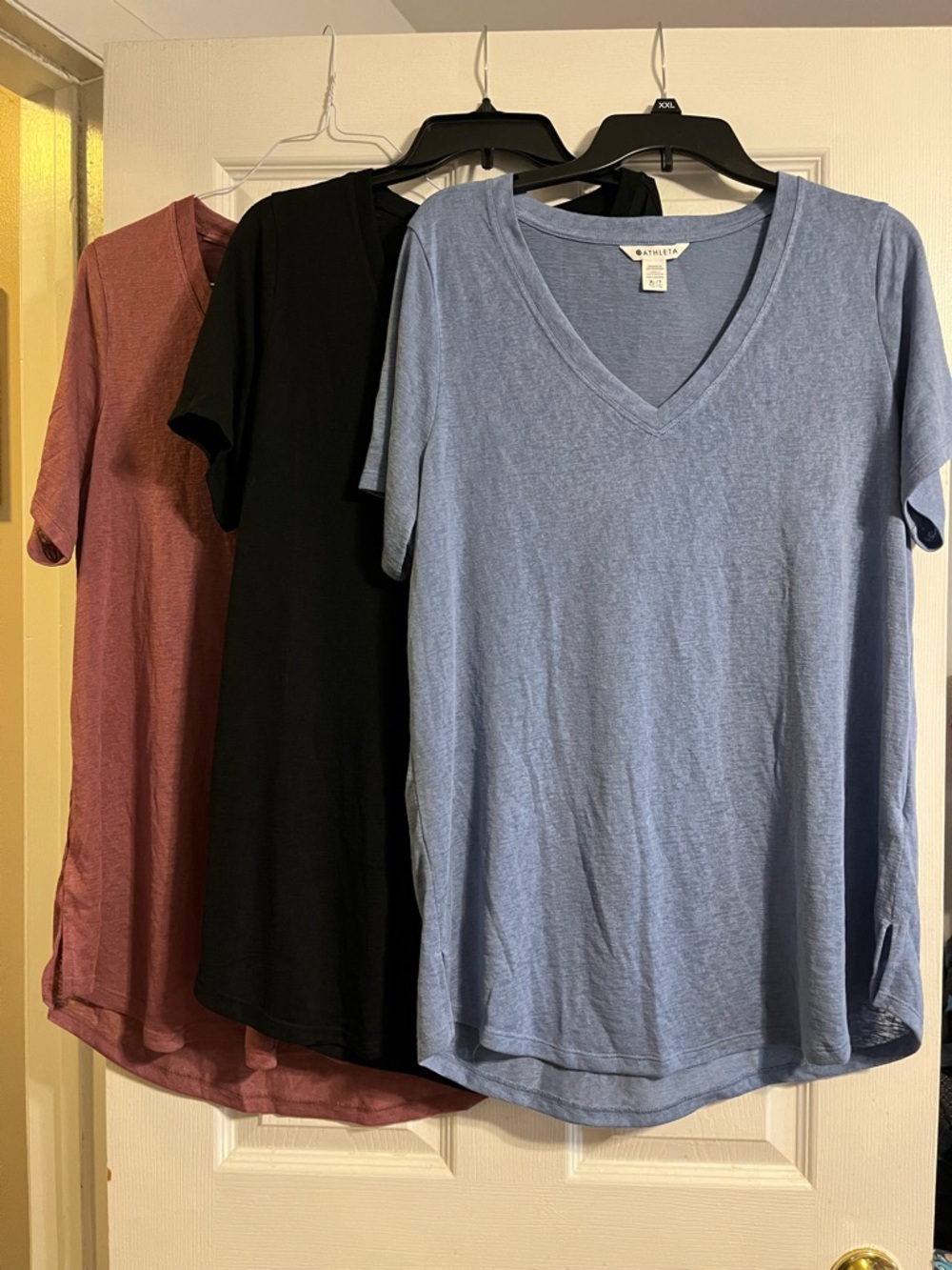 Lot of 3 Athleta Breezy Scoop V-Neck Tee Women’s XL - Blue/Black/Rose Athleisure